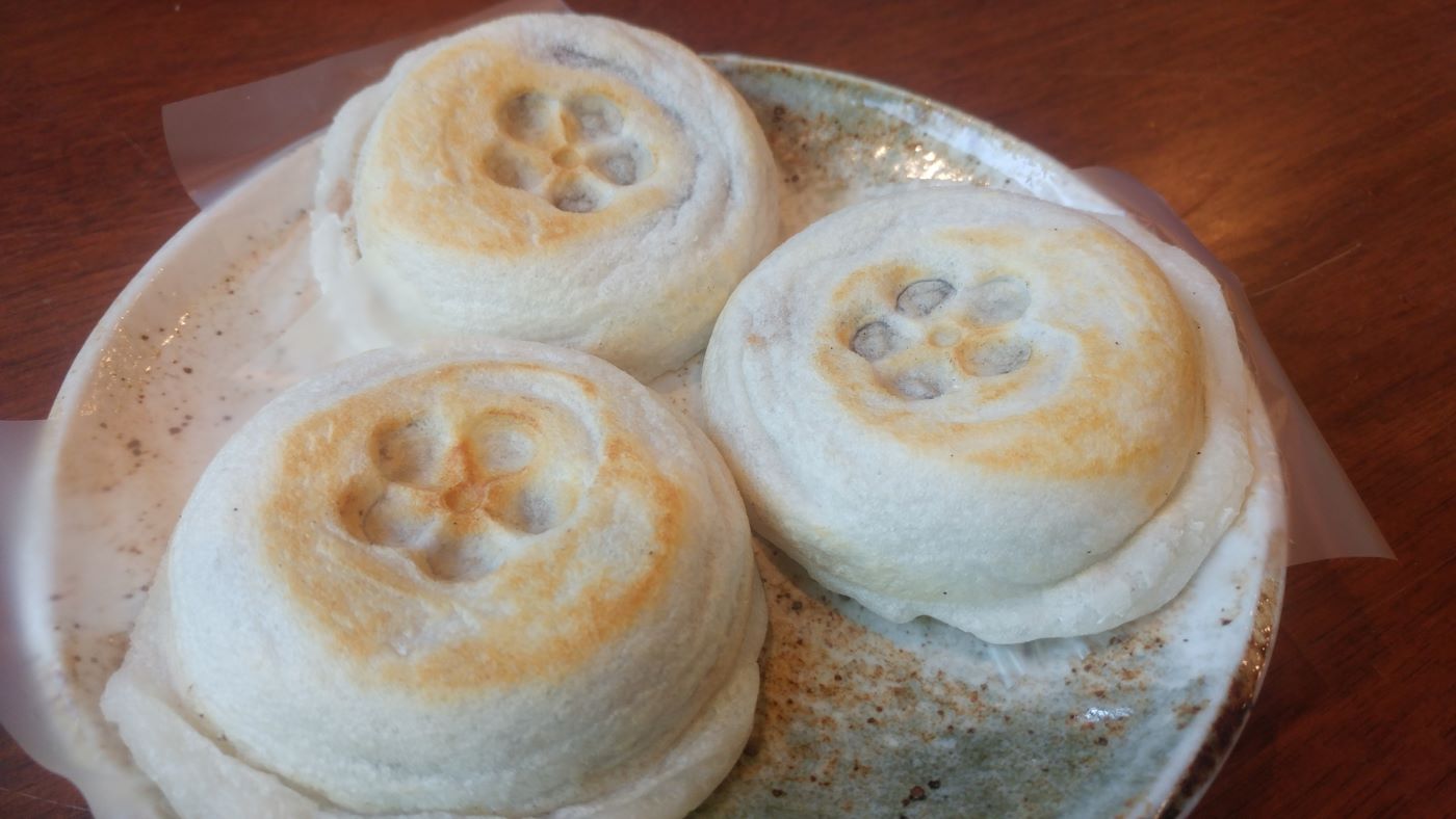 Dazaifu specialty Umegae Mochi