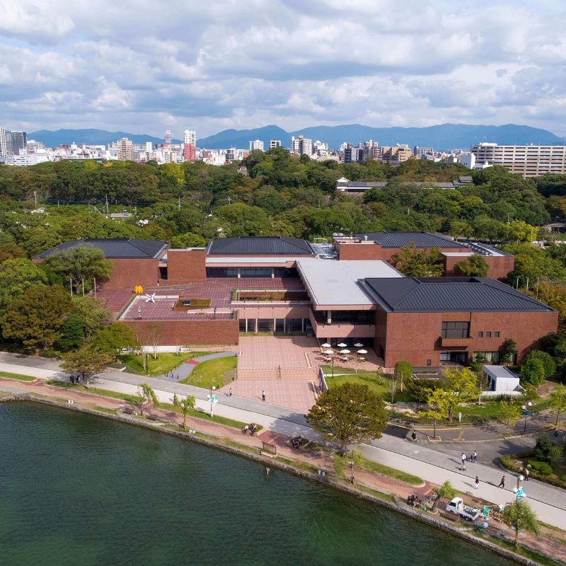 Fukuoka Art Museum Medium