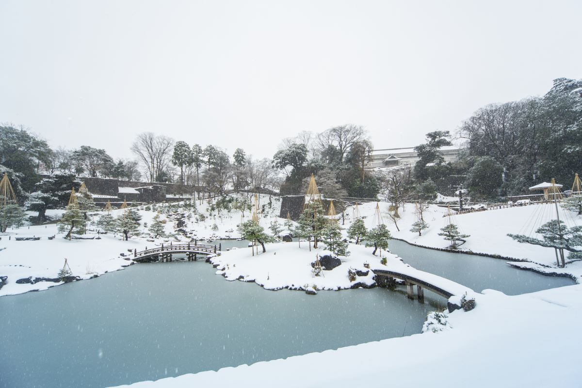 Kanazawa Castle Park Gyokuseninmaru Garden © Kanazawa