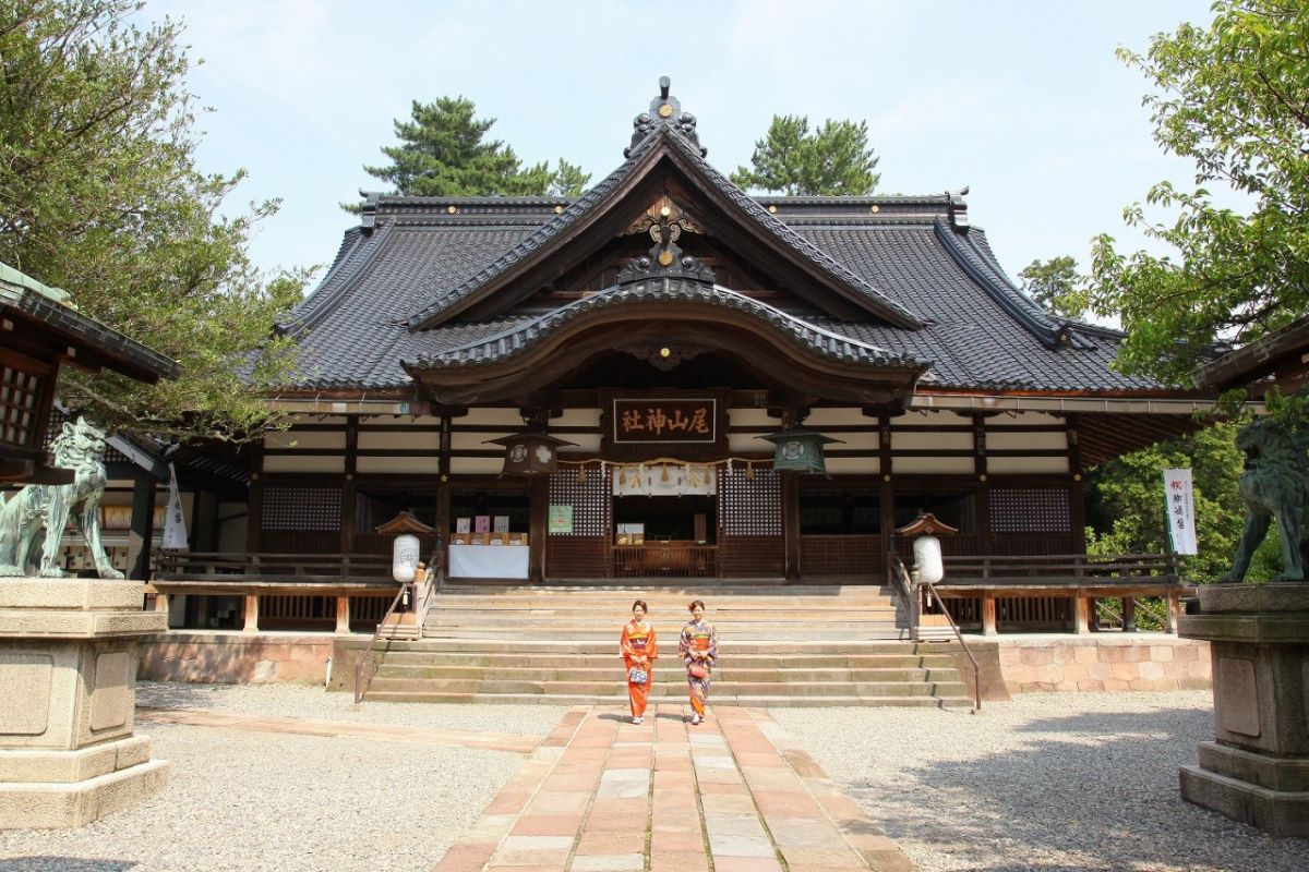Oyama Jinja Shrine © Kanazawa